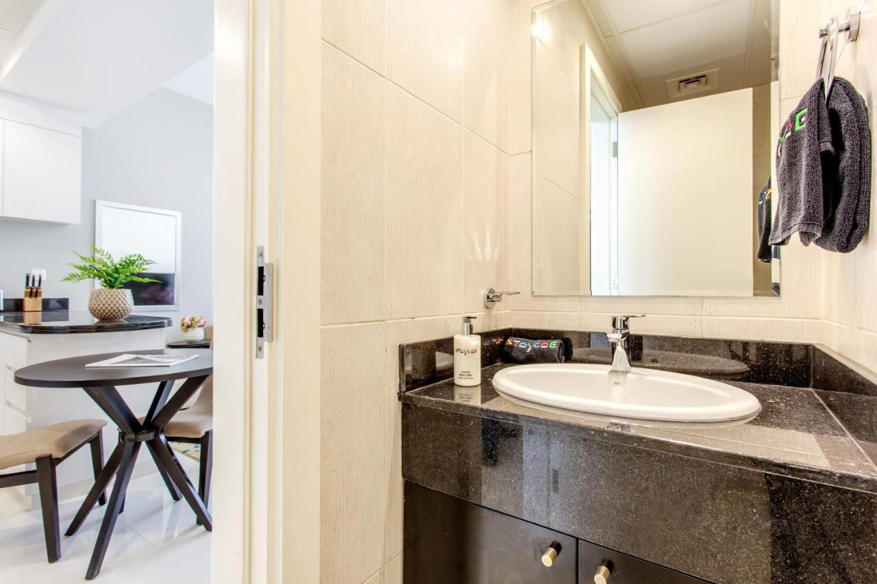 Staycae Holiday Homes - Tower 108 Dubai Ngoại thất bức ảnh